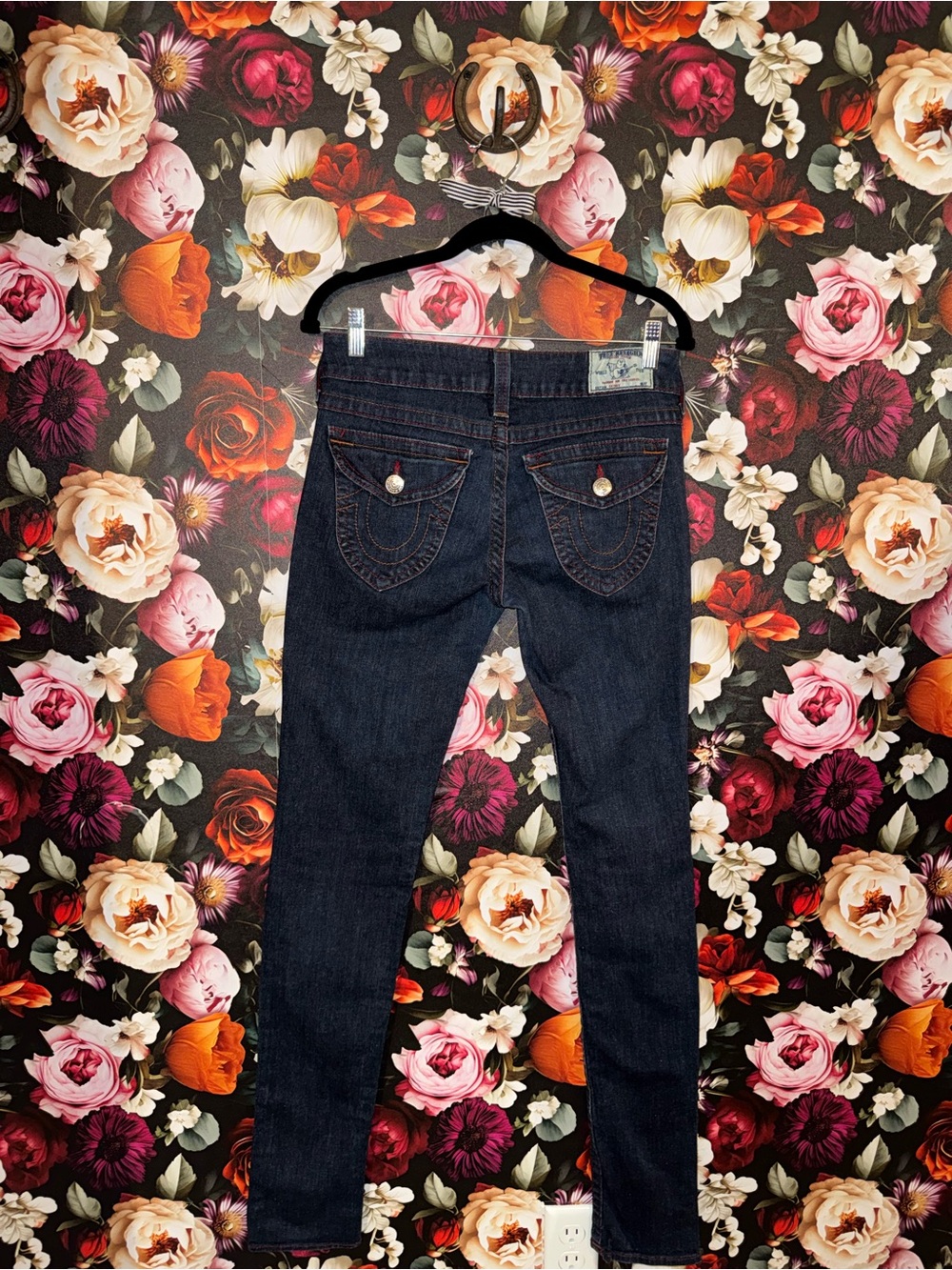 True Religion Skinny Jeans in Dark Indigo Wash w/ Red Stitching, Size 29